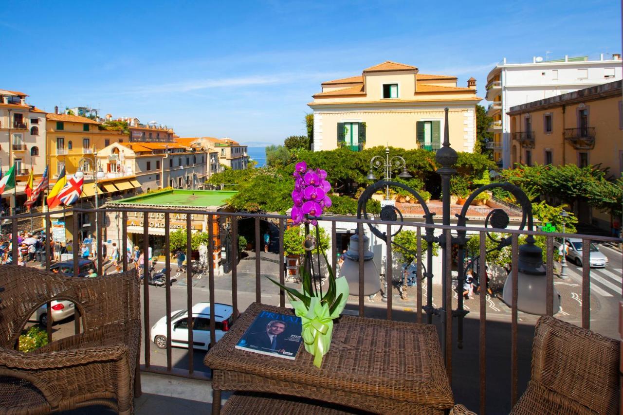 Piazza Tasso B&B Relais Sorrento Exterior photo